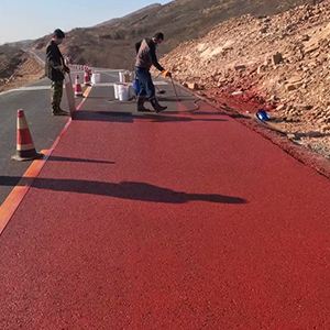 八公山一是彩钢瓦喷漆翻新，地面喷涂